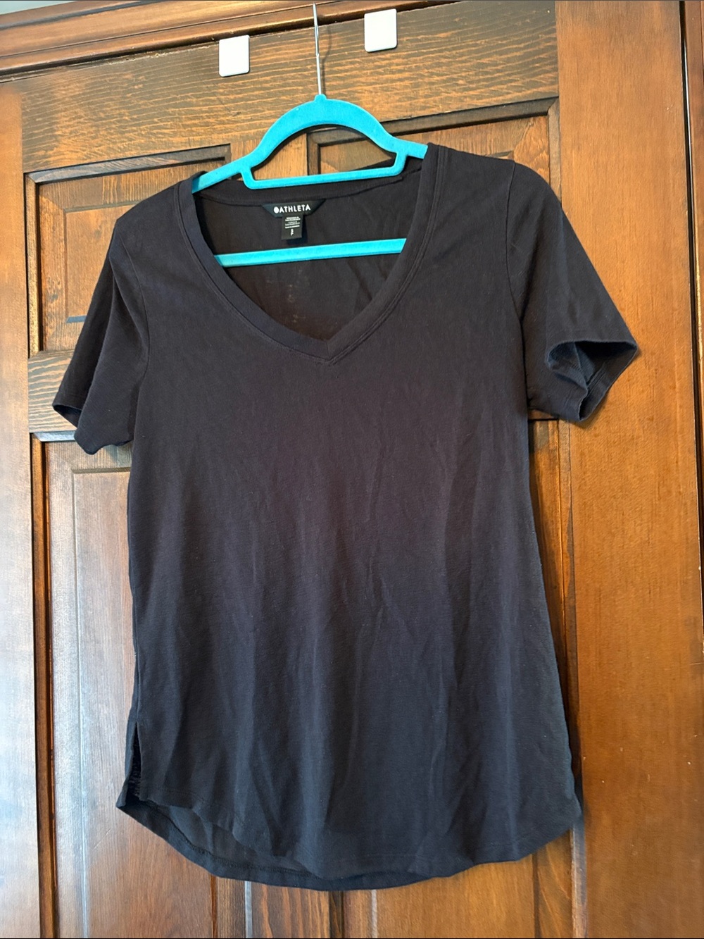Athleta Women's Black V-Neck Short Sleeve Top sz S